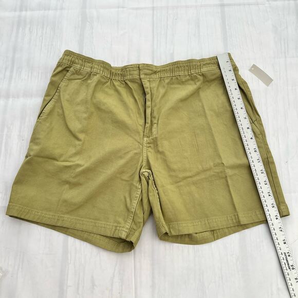 Goodthreads Men's 7" Utility Short Light Olive Size Large - Picture 7 of 15